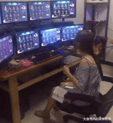 地下城私服-与勇士私服7周年庆（地下城私服-与勇士私服周年庆是哪天）